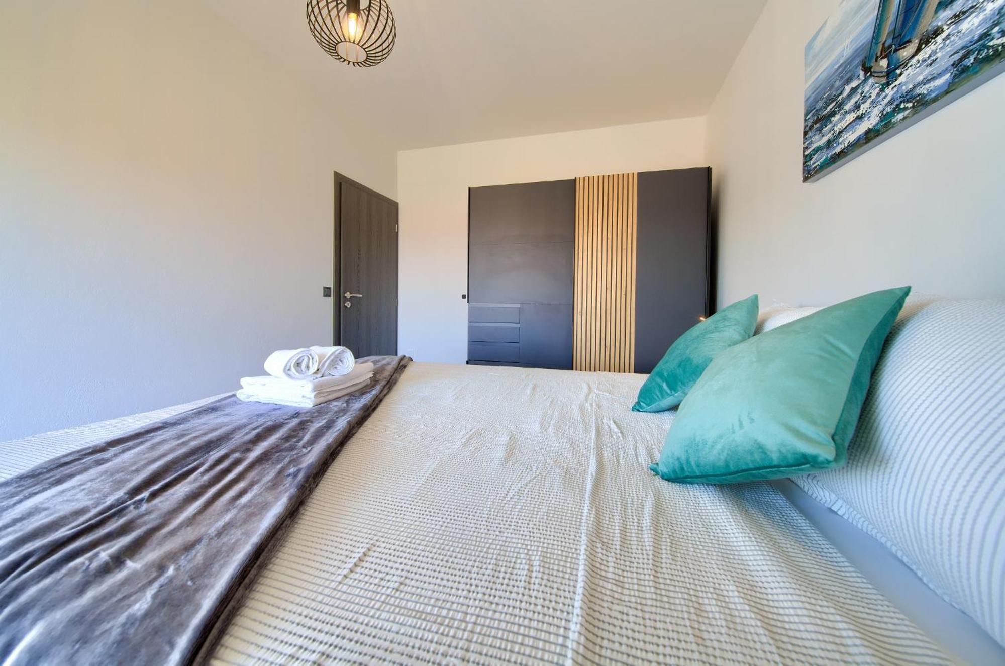 Apartma Lela *